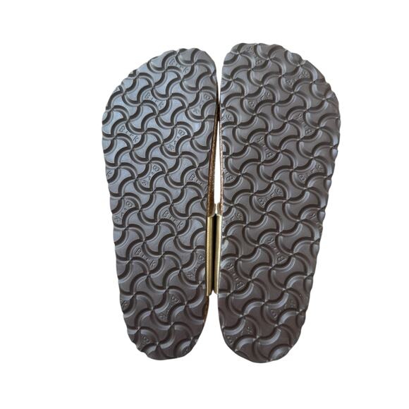 NWOB Birkenstock Women's Gold Gold Gizeh Birko-Flor Sandal Size 7 - Picture 7 of 7